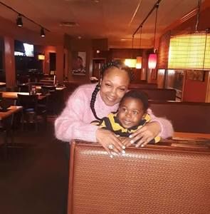 Meet your Posher, Sabrina